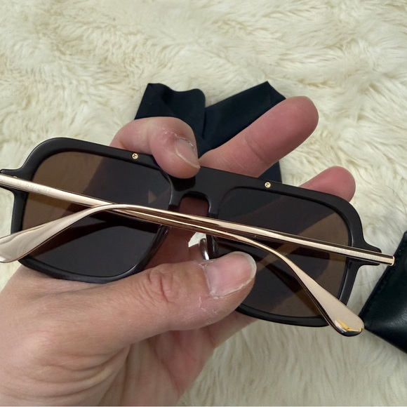 PAST MIDNIGHT The Retro Brown SUNGLASSES BRAND NEW - Picture 6 of 8